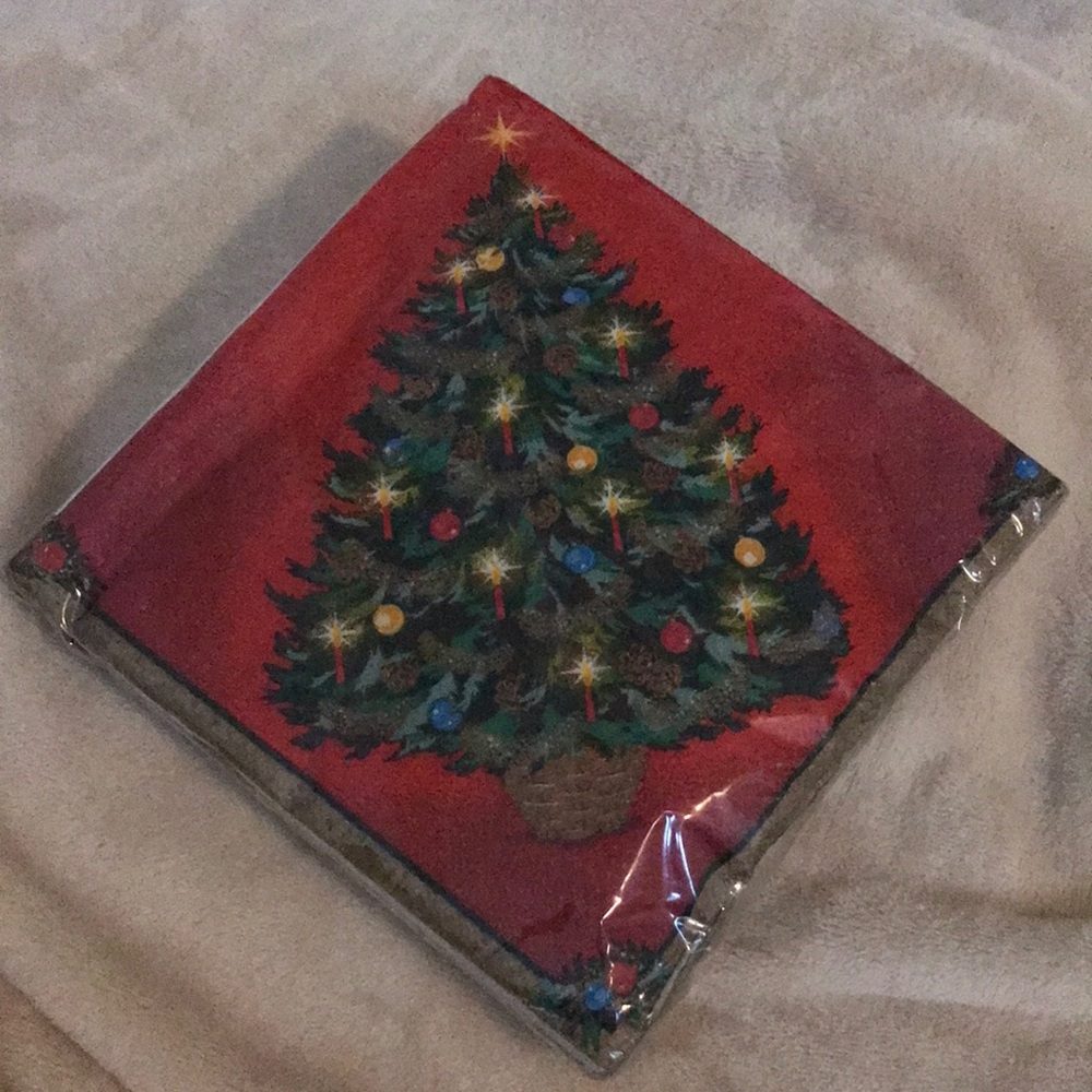 COPY - ⭐️10 for $10 Sale⭐️ Christmas/Holiday Napkins, Christmas tree, Luncheon …